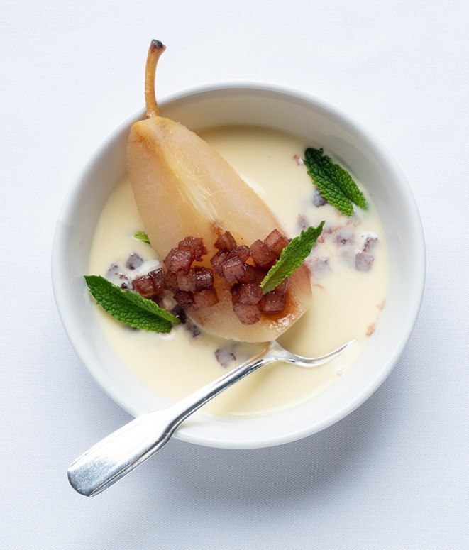 Resultat Forkorte ubehageligt Pair of Pears: Vanilla Poached Pear with Spiced Wine Compression and Sous  Vide Crème Anglaise | Sous-Vide Magazine